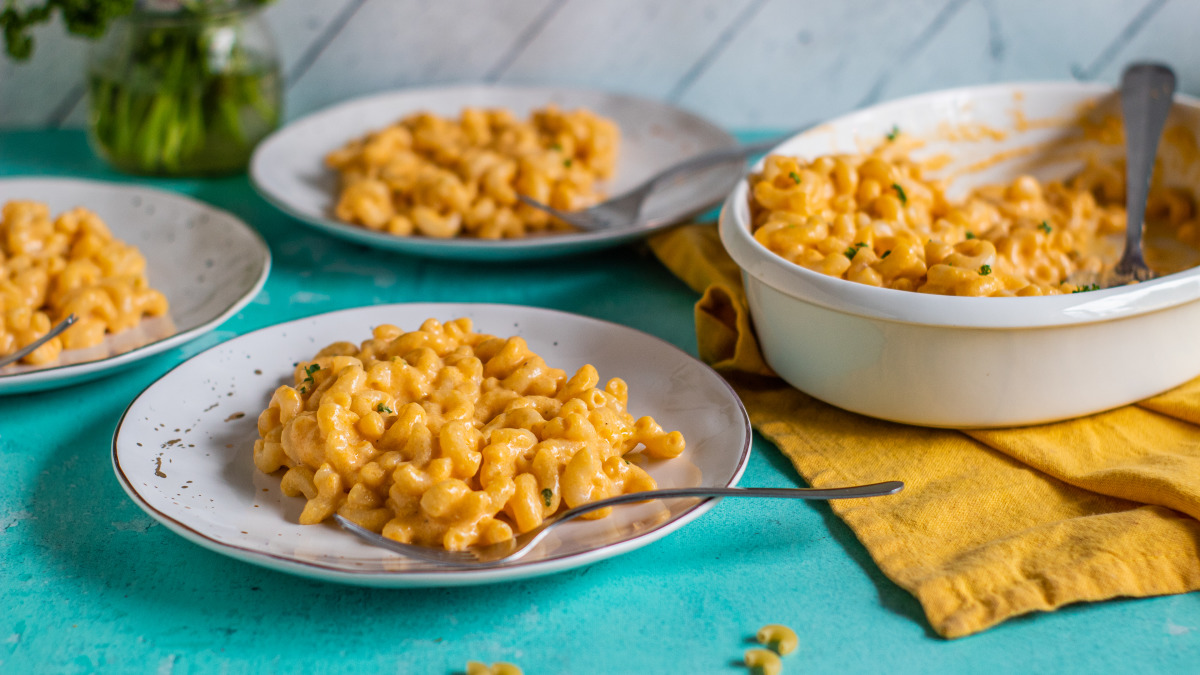 Stove Top Mac-N-Cheese by Alton Brown image